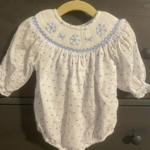 Smocked White and Blue Winter Snowflake Bubble